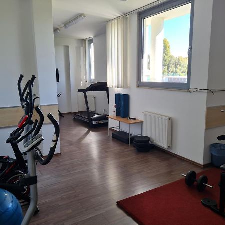 Corner Hotel Angyalfoeld بودابست المظهر الخارجي الصورة