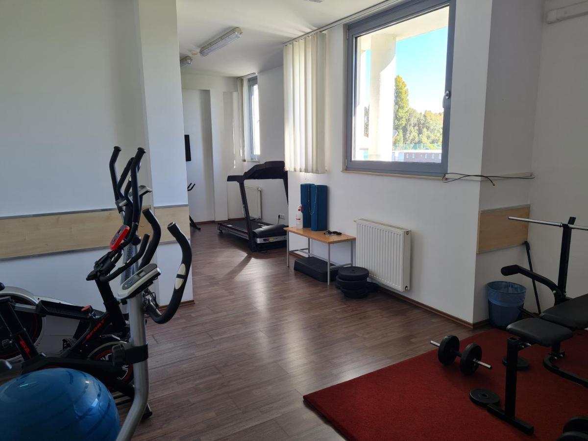 Corner Hotel Angyalfoeld بودابست المظهر الخارجي الصورة